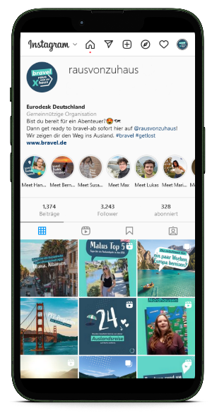 Abbildung eines Smartphones mit der offenen App "Instagram"